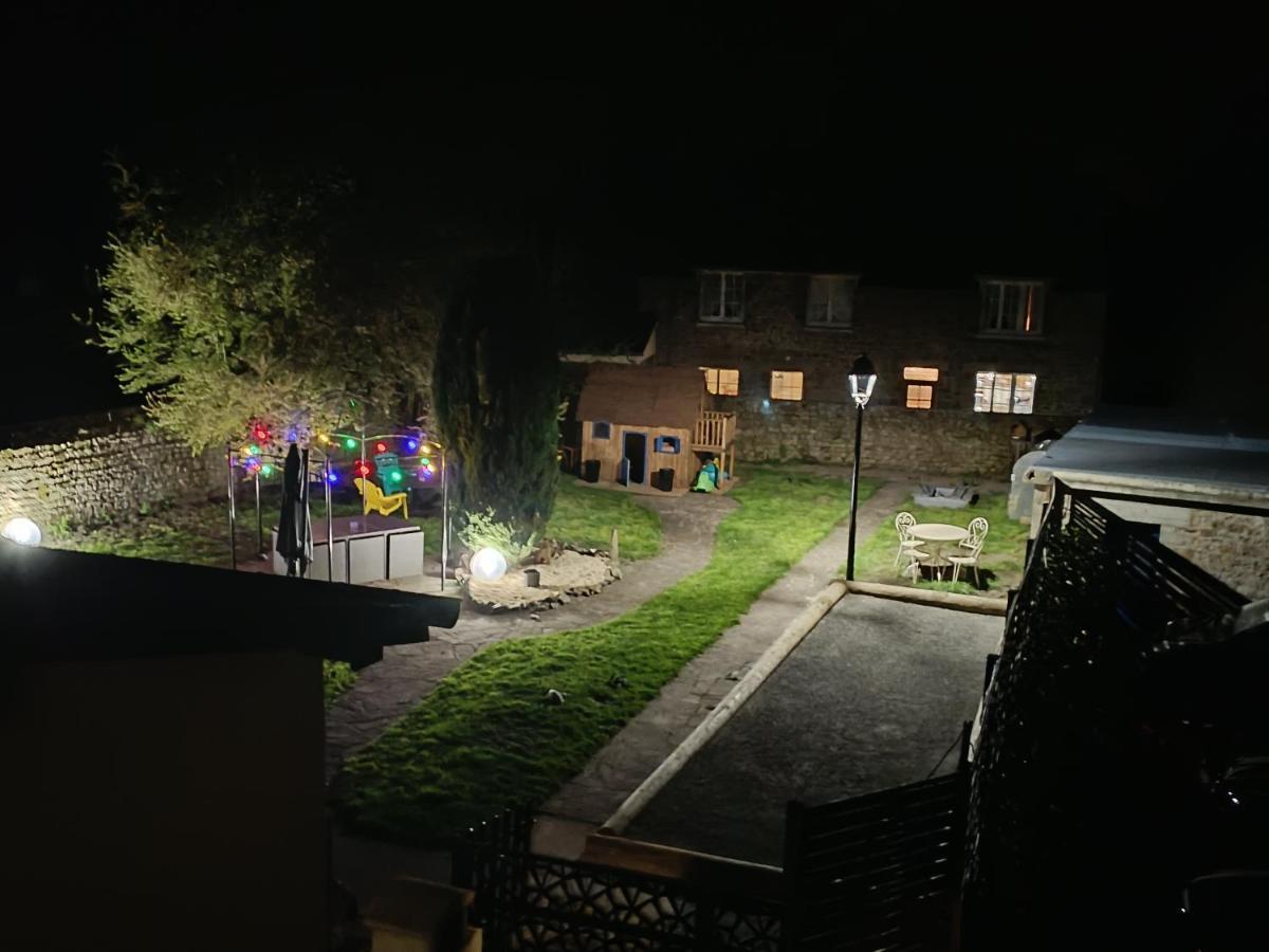 Au Detour Du Mont Chambres D'Hotes Roz-sur-Couesnon Exterior foto